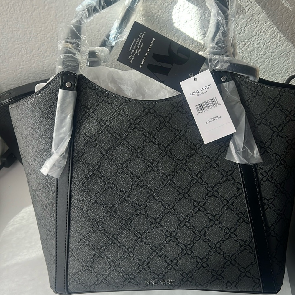 Nine West purse grey and black